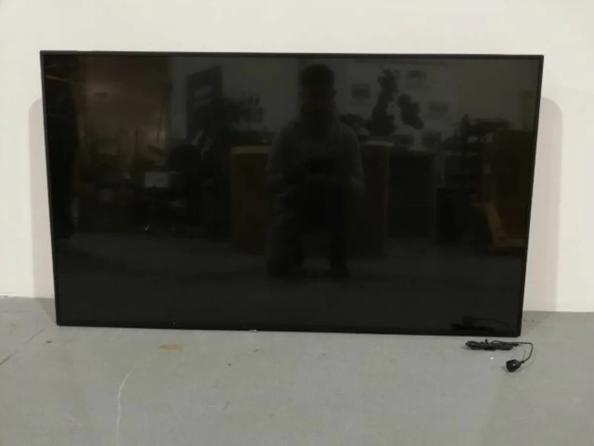 Online Auction Of A Vestel Digital Display & More! - Image 1