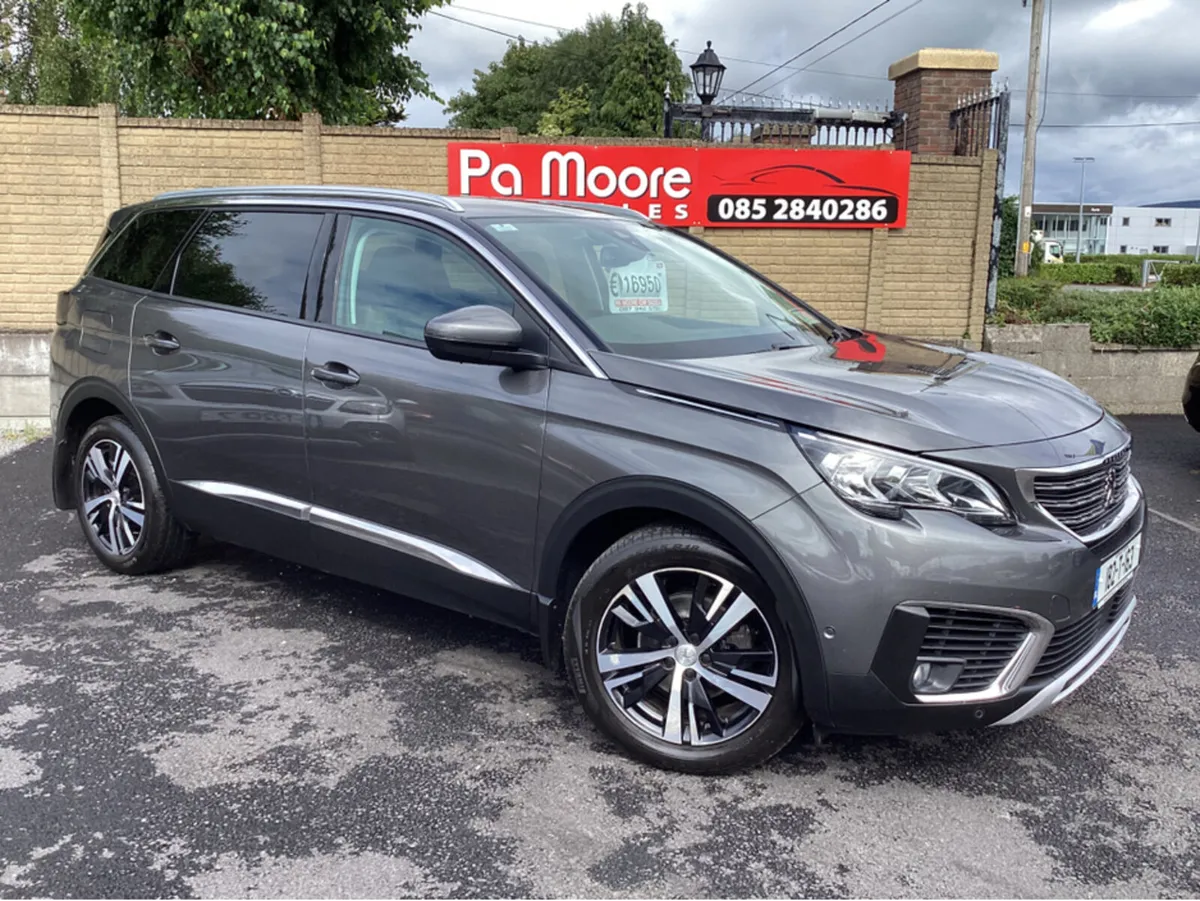 Peugeot 5008 ** CAMERA * 7 SEATER - Image 2