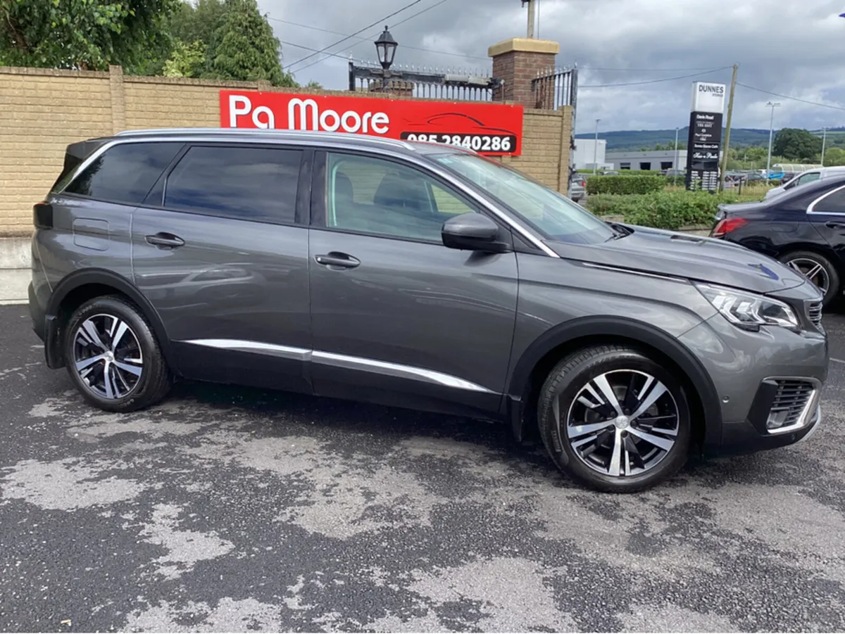 Peugeot 5008 ** CAMERA * 7 SEATER - Image 3