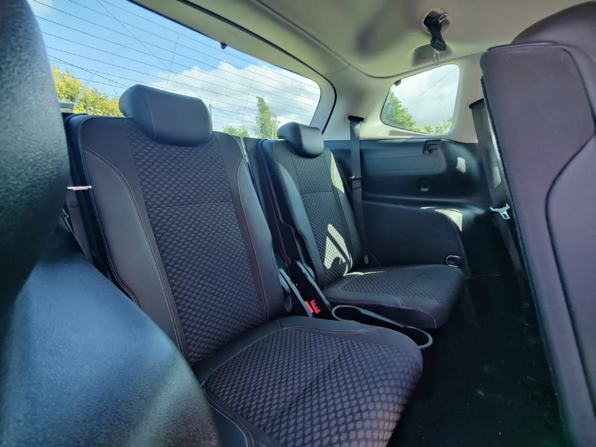 Opel Zafira 2016 *7 Seater - Image 2