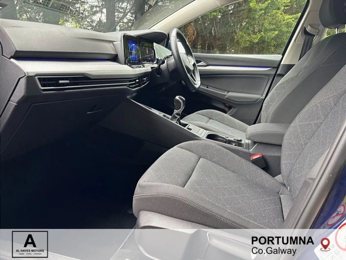 Volkswagen Golf 2021 Life 1.0 TSI 6speed 110BHP N - Image 4