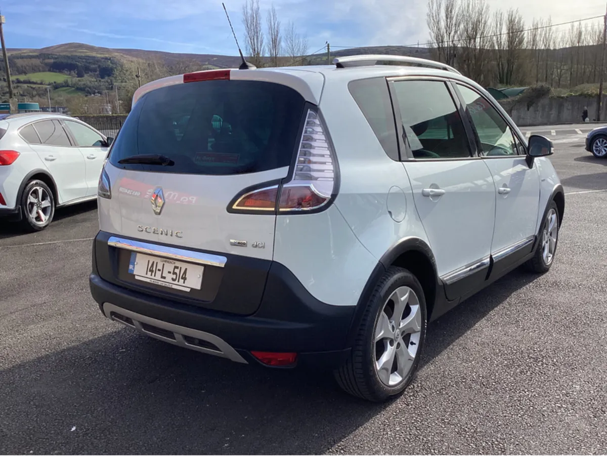 Renault Scenic ** SAT NAV - Image 4