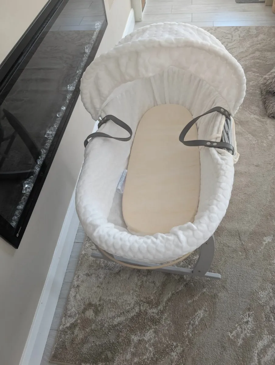 Moses basket - Image 2