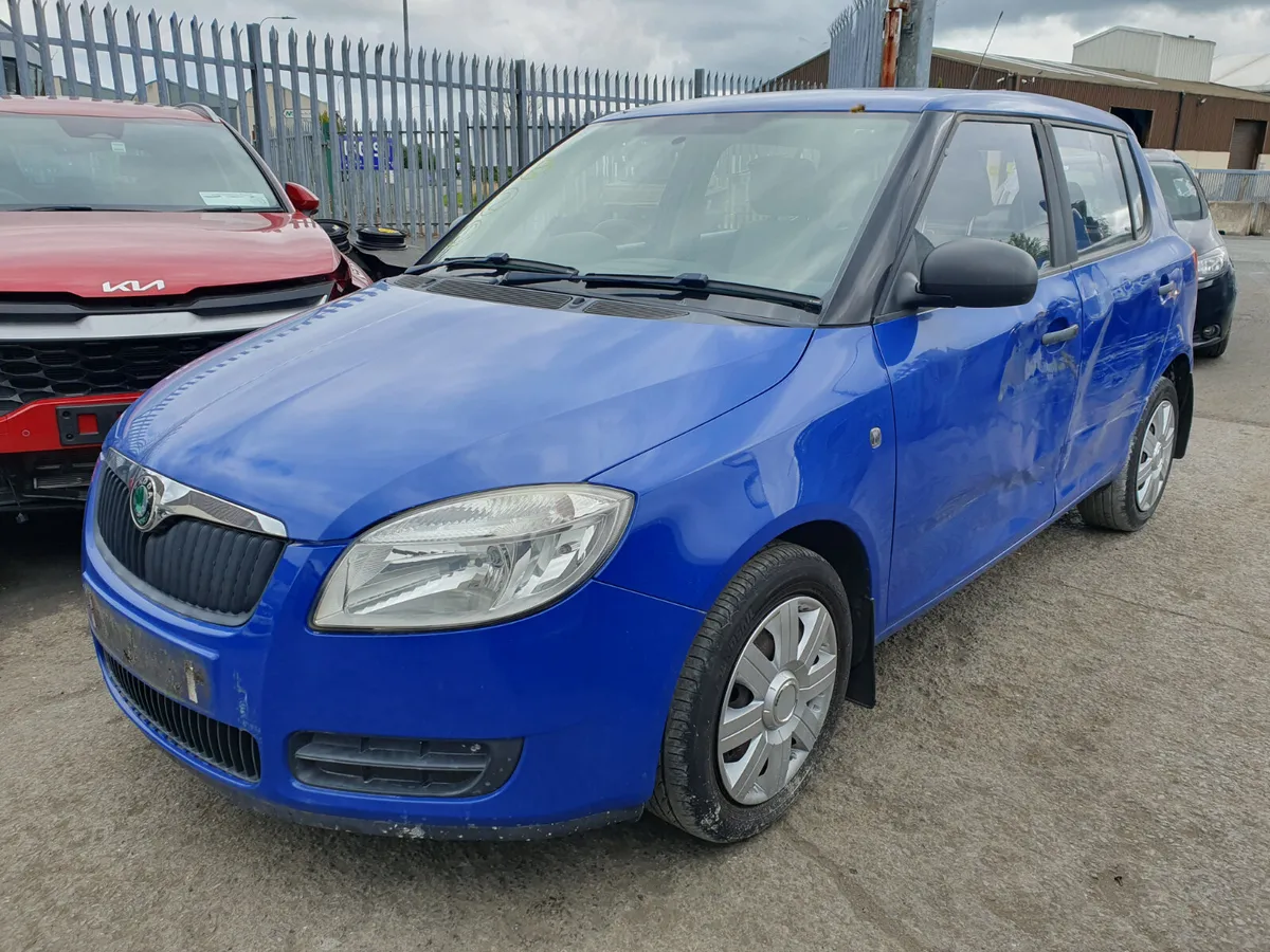 10 SKODA FABIA  1.2 P (CHF) FOR BREAKING - Image 1