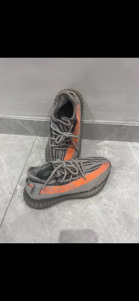 Yeezys 360 boost - Image 1