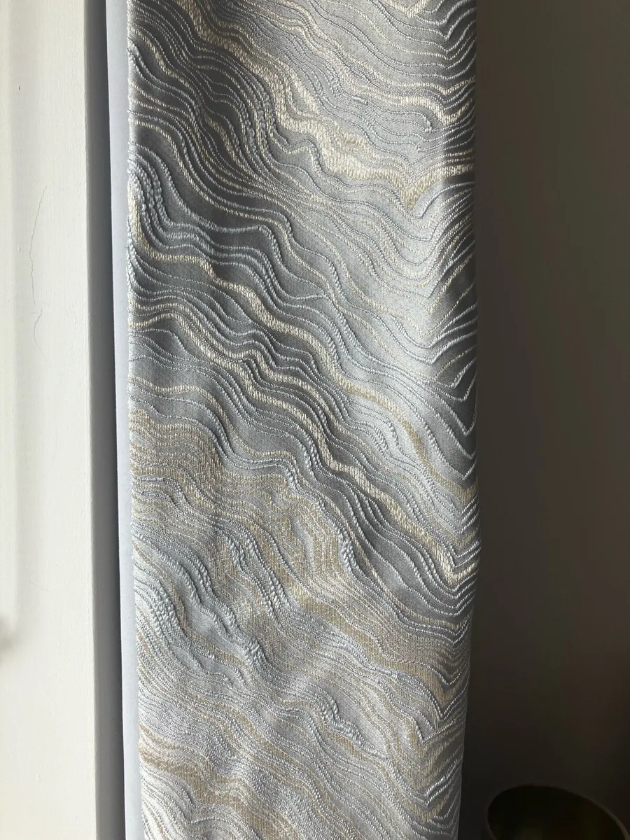 Curtains - Image 1