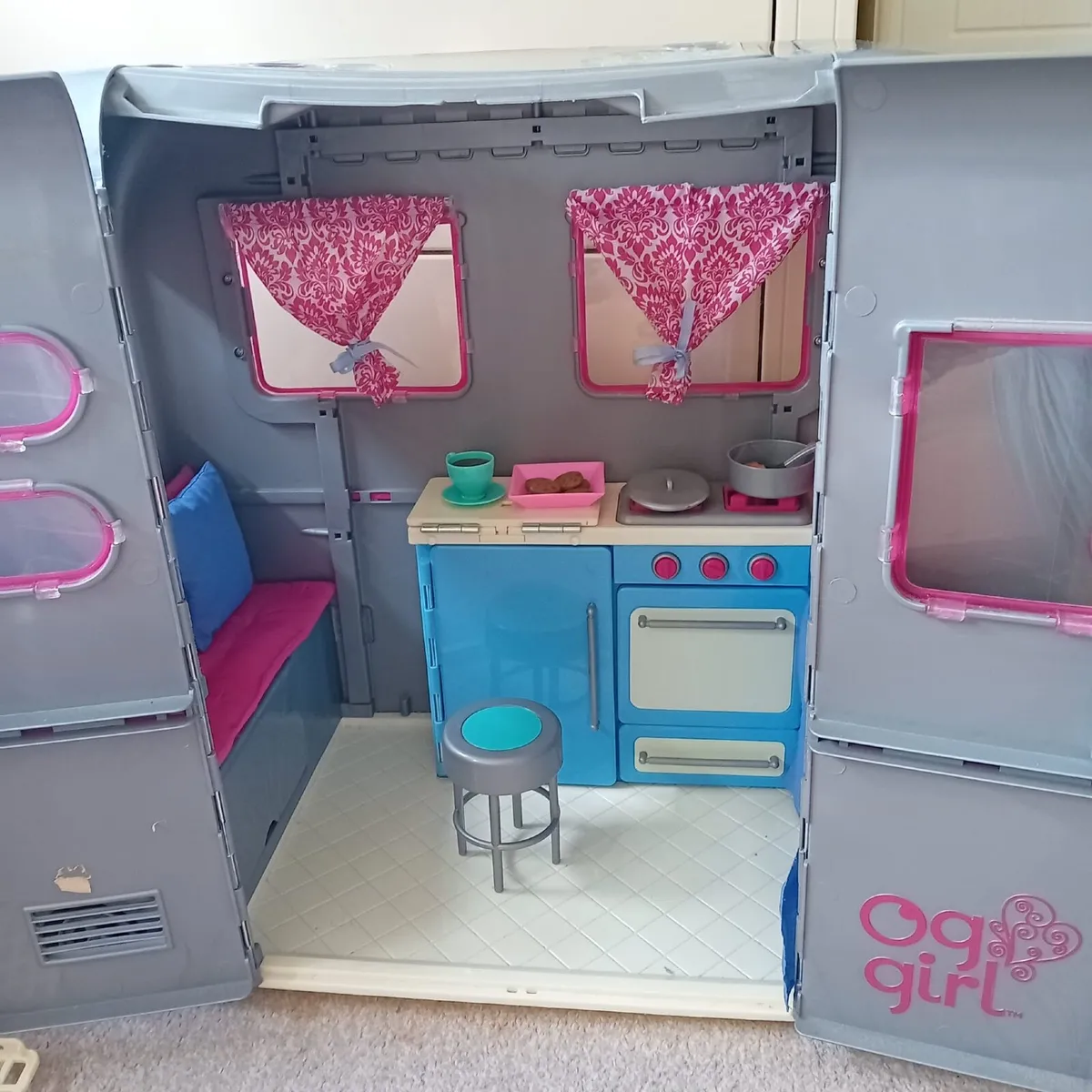 Our generation campervan - Image 3