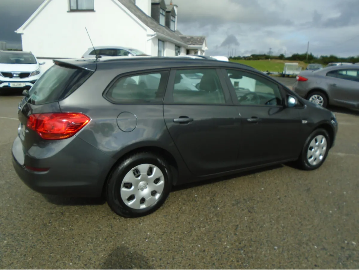 Opel Astra S 1.7 CDTI 110PS ECOFLEX 5DR - Image 3
