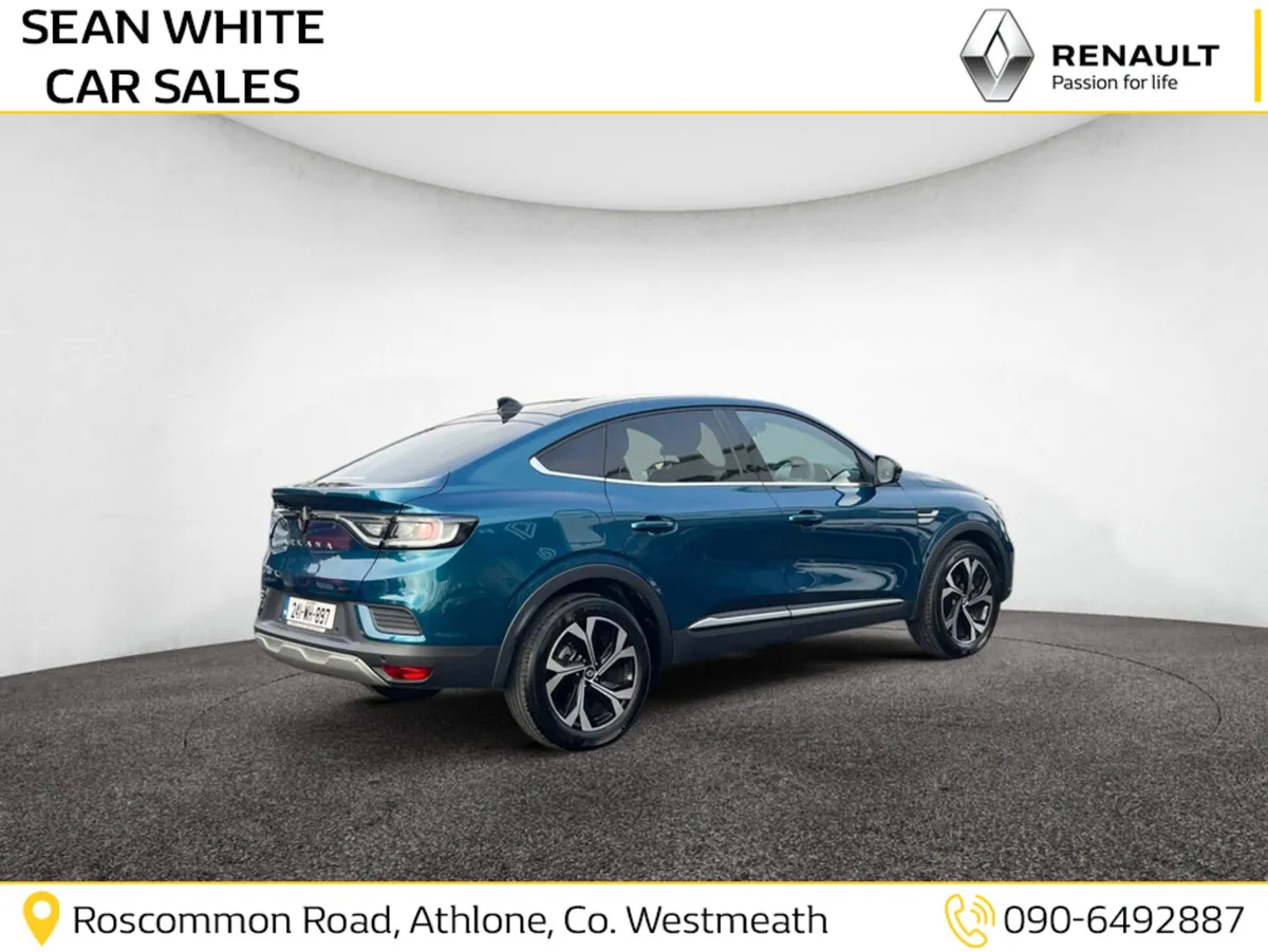 Renault Arkana TECHNO E-TECH HYBRID 14 - Image 3