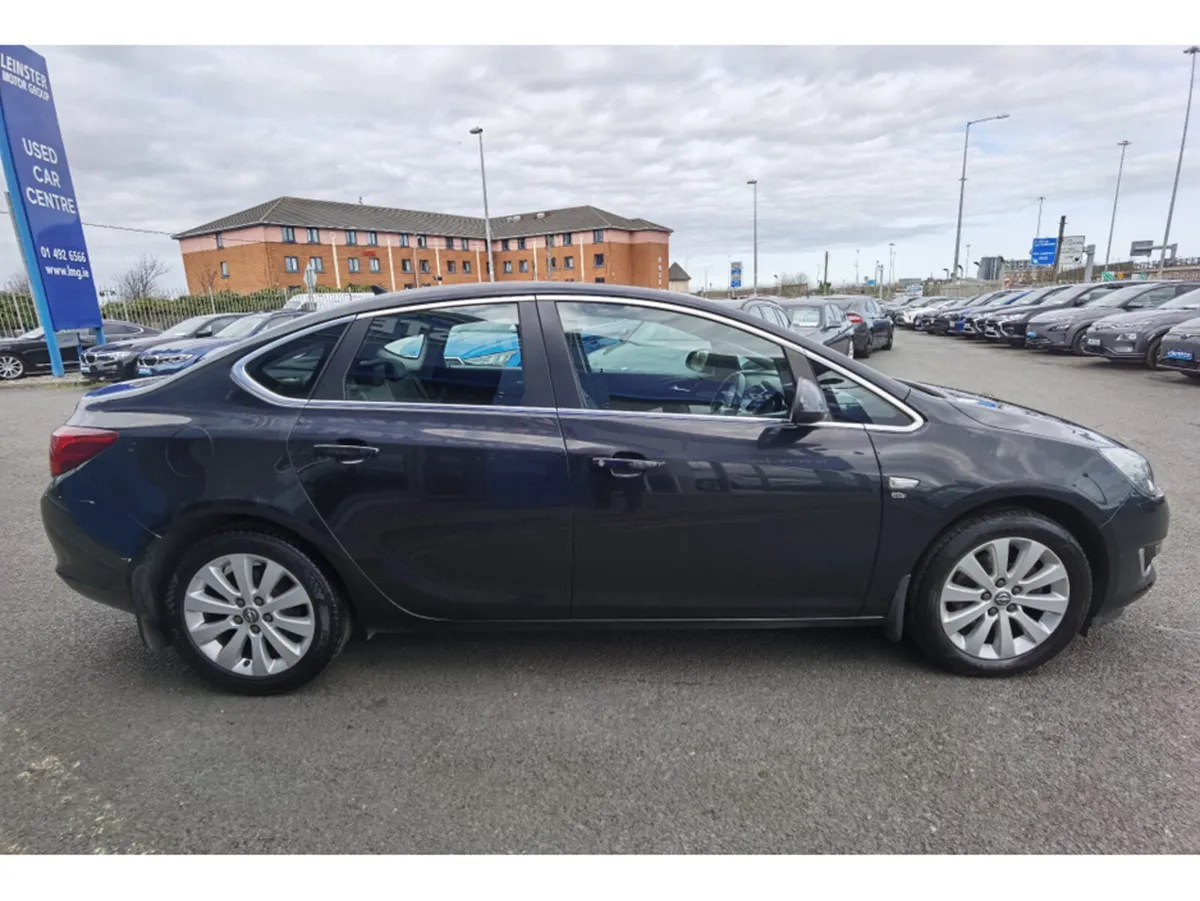 Opel Astra 1.6CDTI ELITE SALOON **LEATHER HEATED S - Image 4