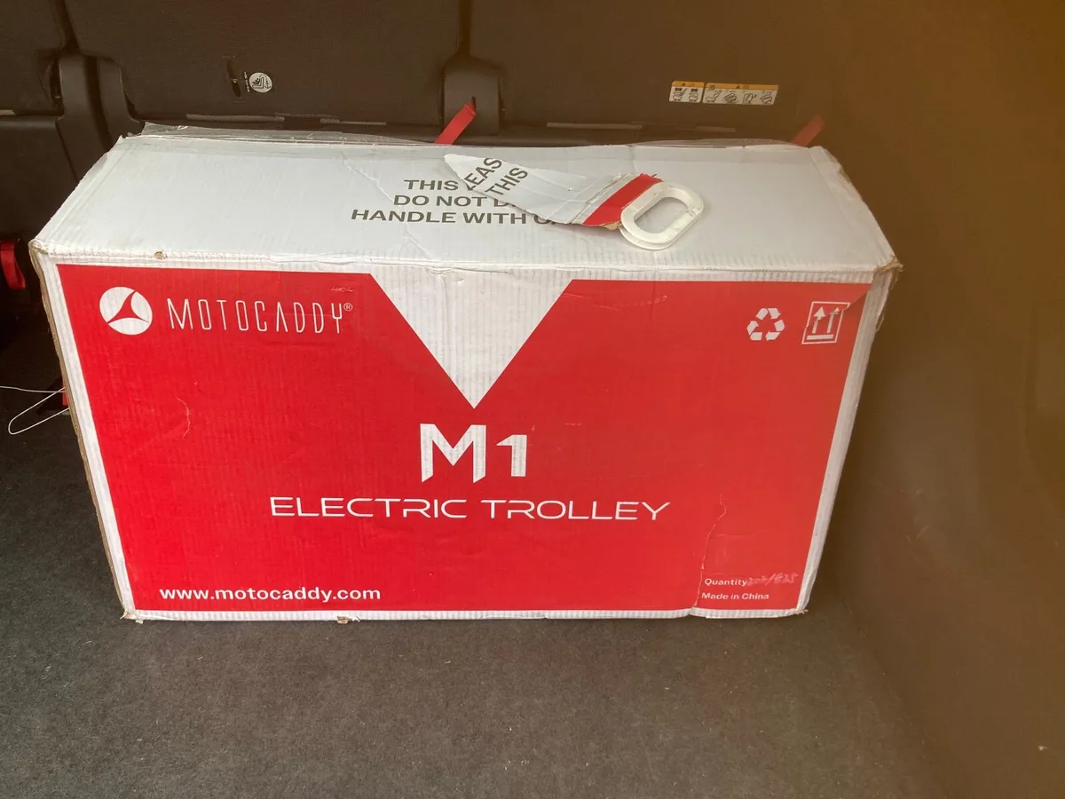 New!!! Motocaddy M1 Golf trolley - Image 2