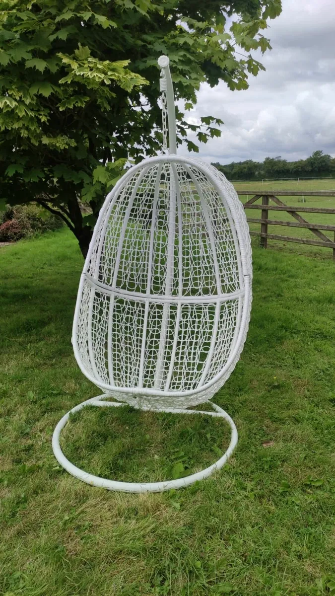 Hanging Egg Chair Style Cushion & Metal Fra - Image 4