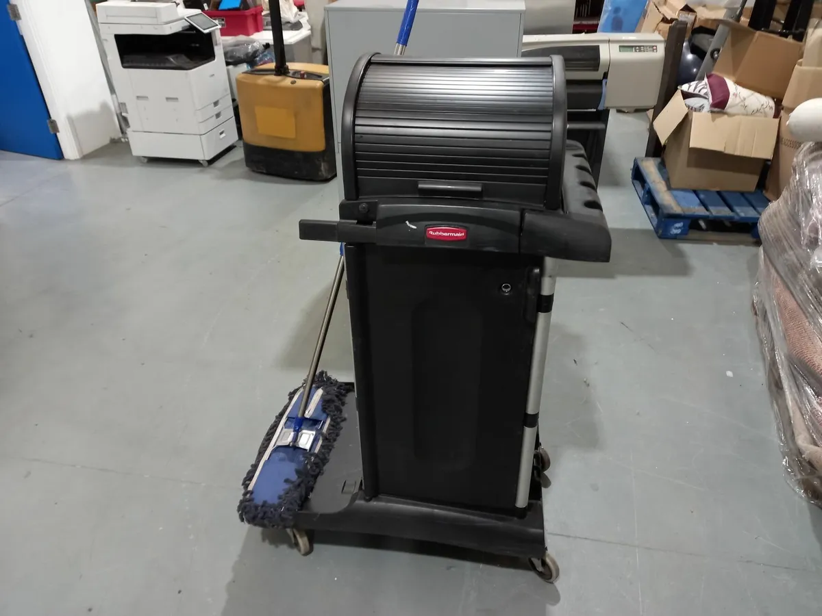Online Auction Of A Cleaning Trolley & More! - Image 1
