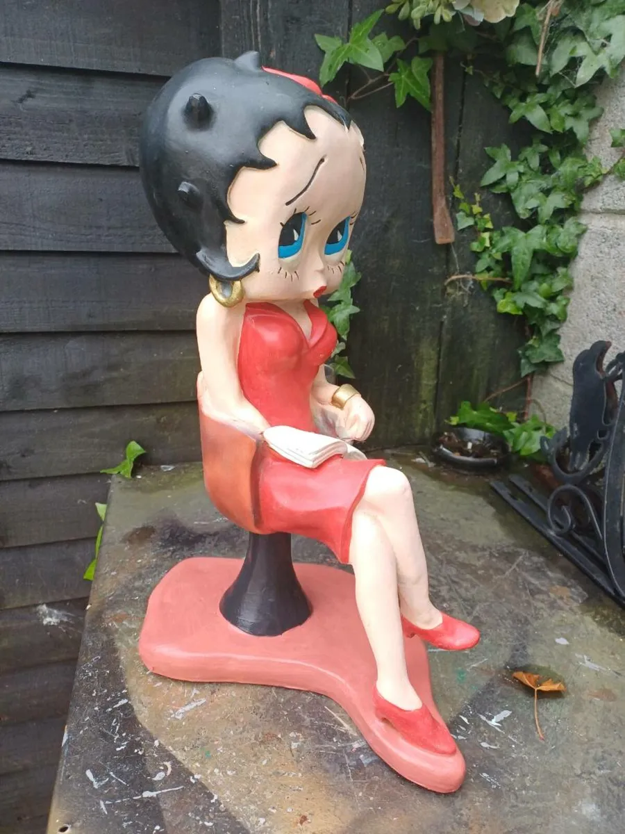 Vintage Betty Boop Figure - Image 4