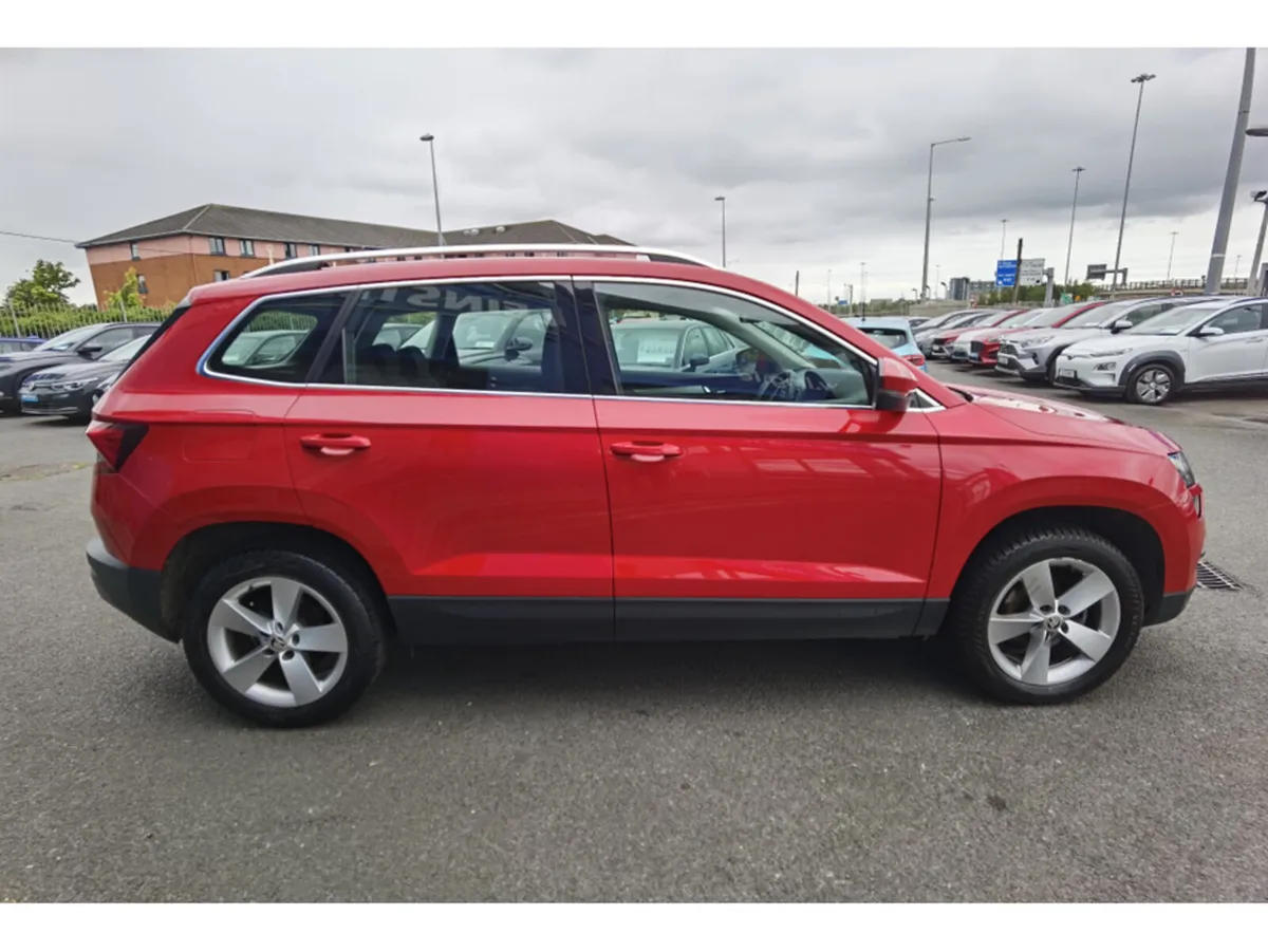 SKODA KAROQ 2.0TDI AMBITION DSG AUTOMATIC 115BHP - Image 4