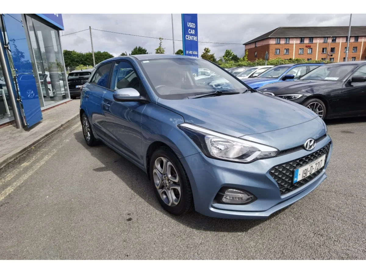 Hyundai i20 1.2 ACTIVE DELUXE - FINANCE AVAILABLE - Image 3