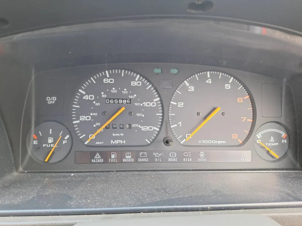 Mazda 626 1990 - Image 2