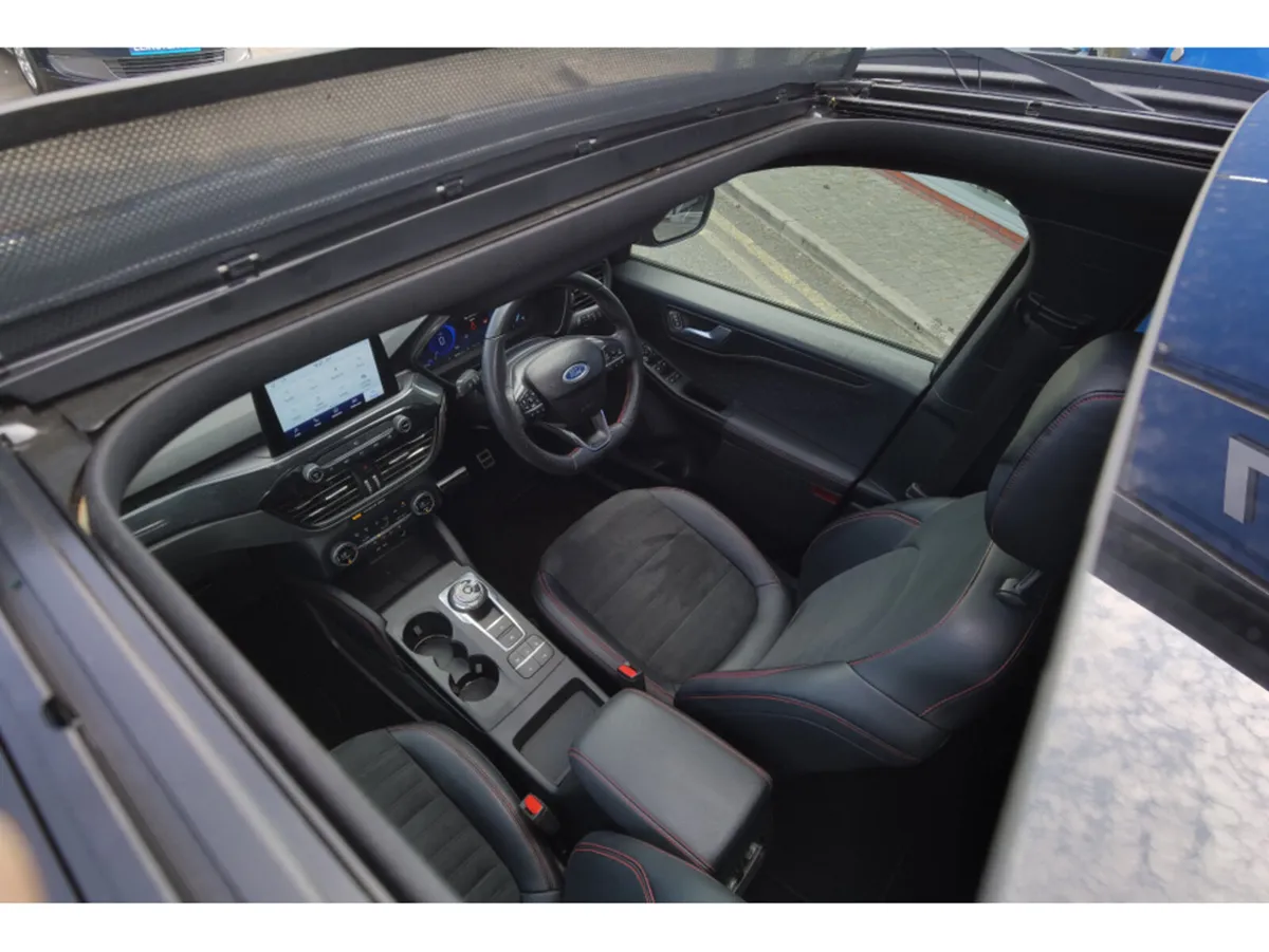 Ford Kuga 2.5 ST-LINE X EDITION **SUNROOF + HUGE S - Image 3