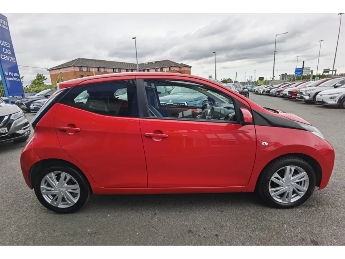 Toyota Aygo 1.0 X-PLAY - FINANCE AVAILABLE - CALL - Image 4