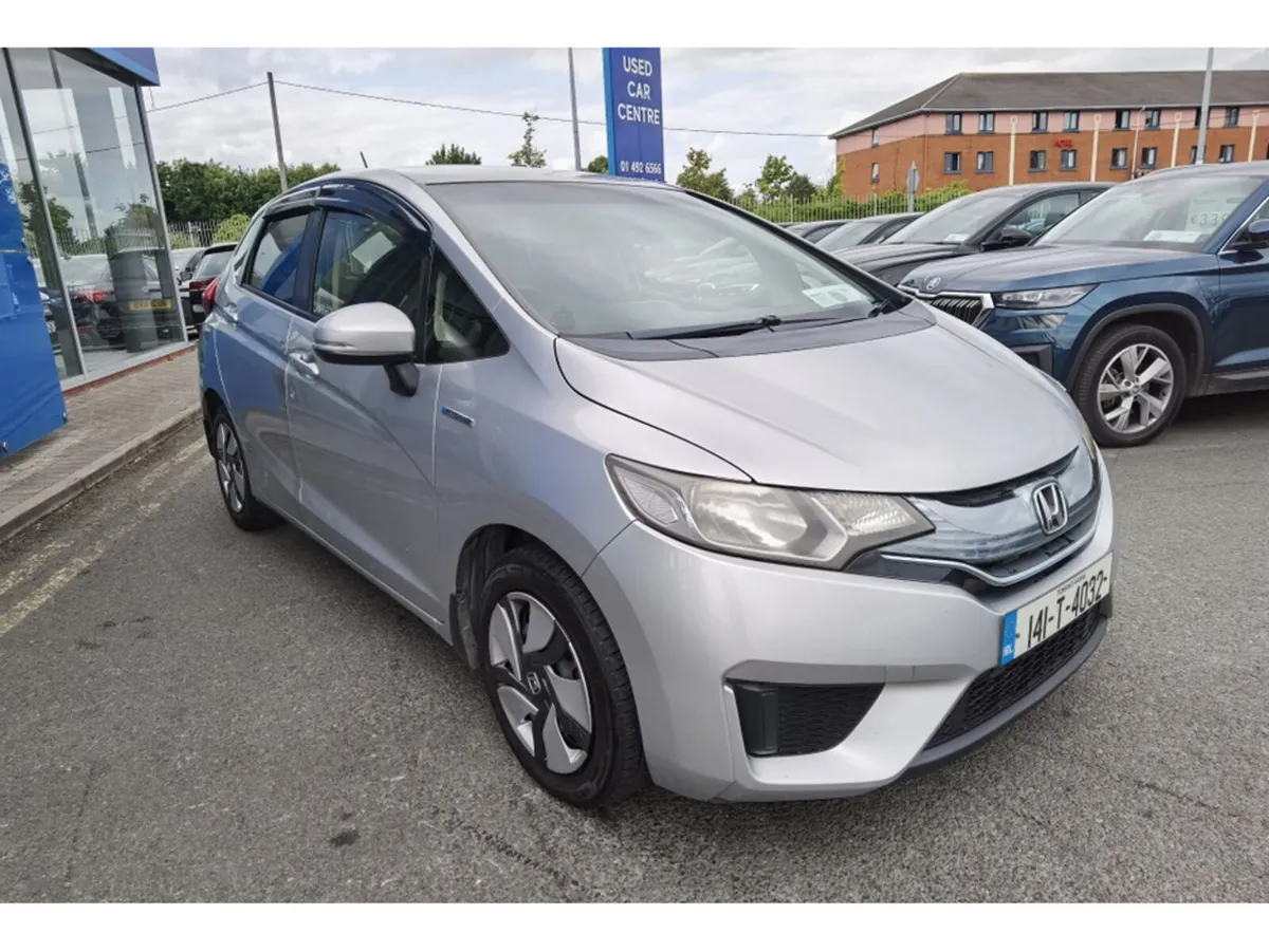 Honda Fit 1.3 AUTOMATIC PETROL HYBRID - FINANCE AV - Image 3