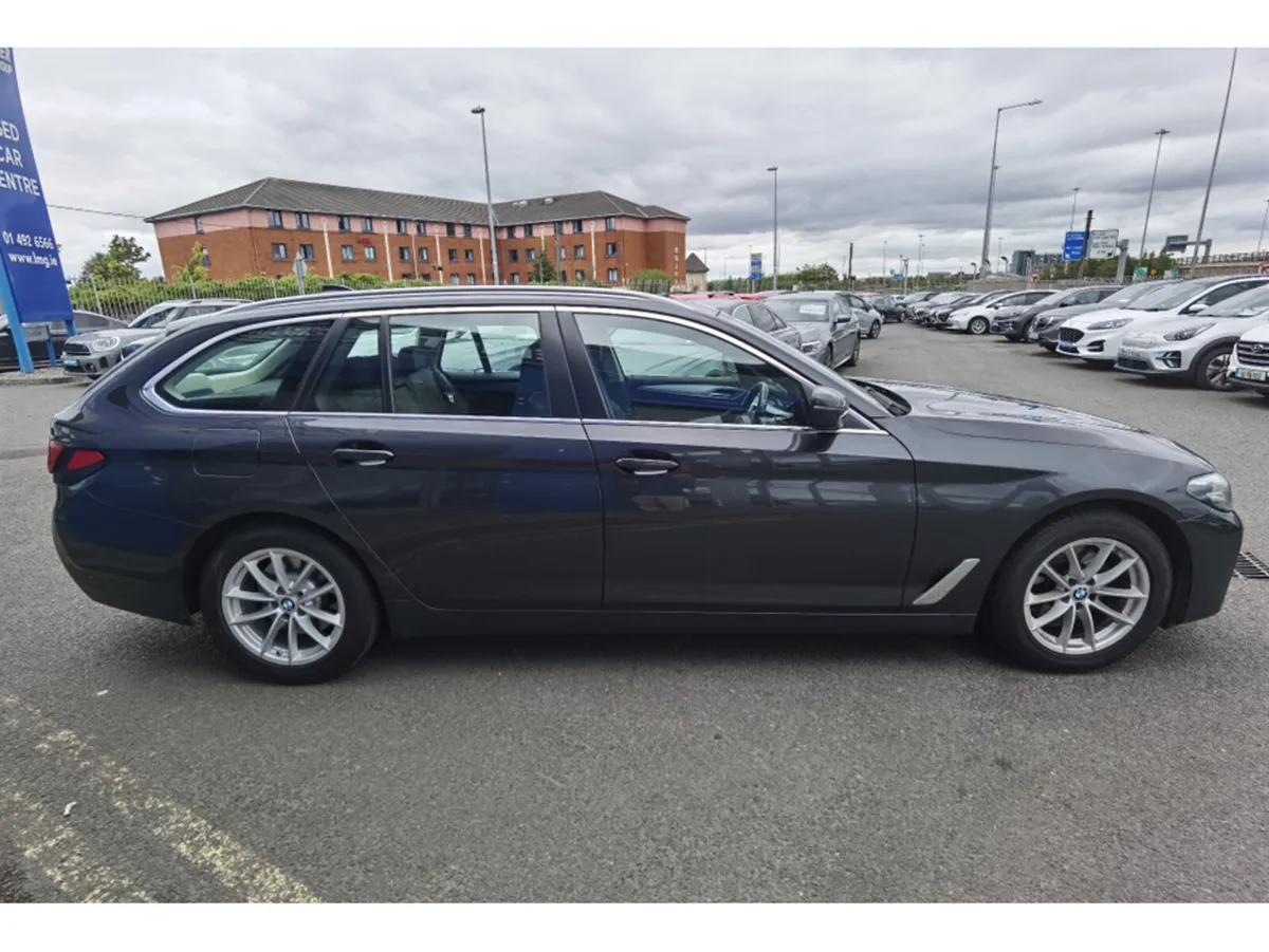 BMW 5 SERIES 520D SE AUTOMATIC - Image 4