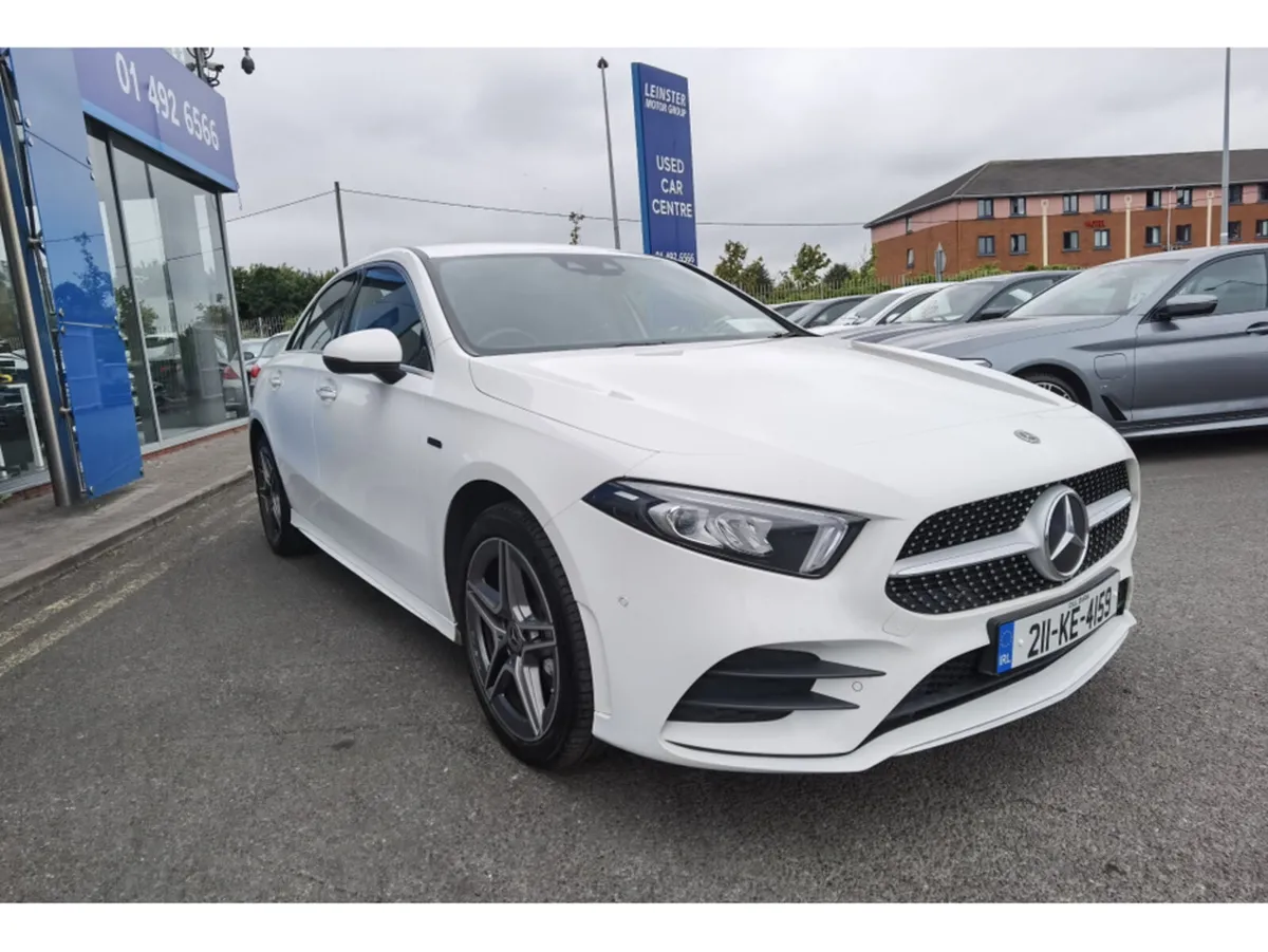 Mercedes-Benz A-Class A250 E AMG LINE PREMIUM AUTO - Image 3