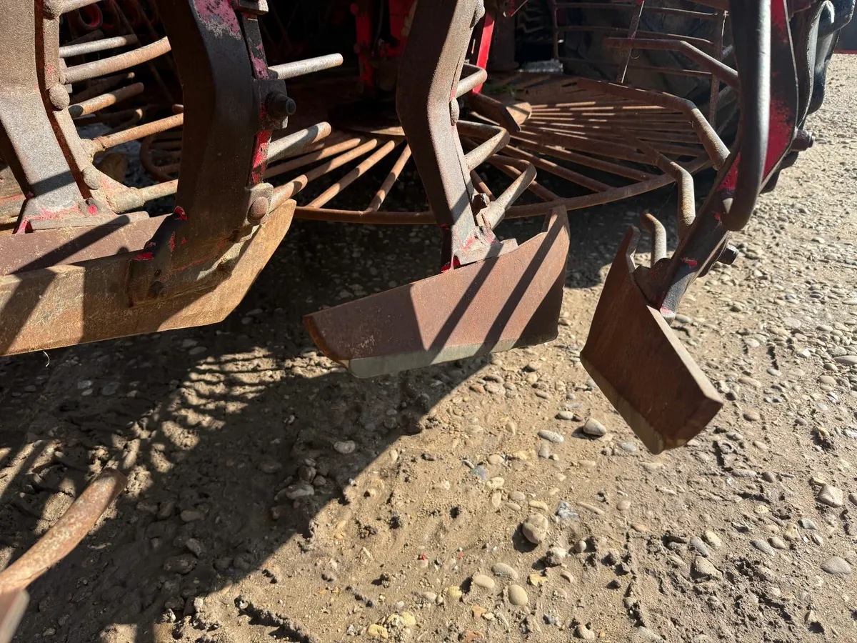 Beet Harvester 2005 Vervaet 17T - Image 3