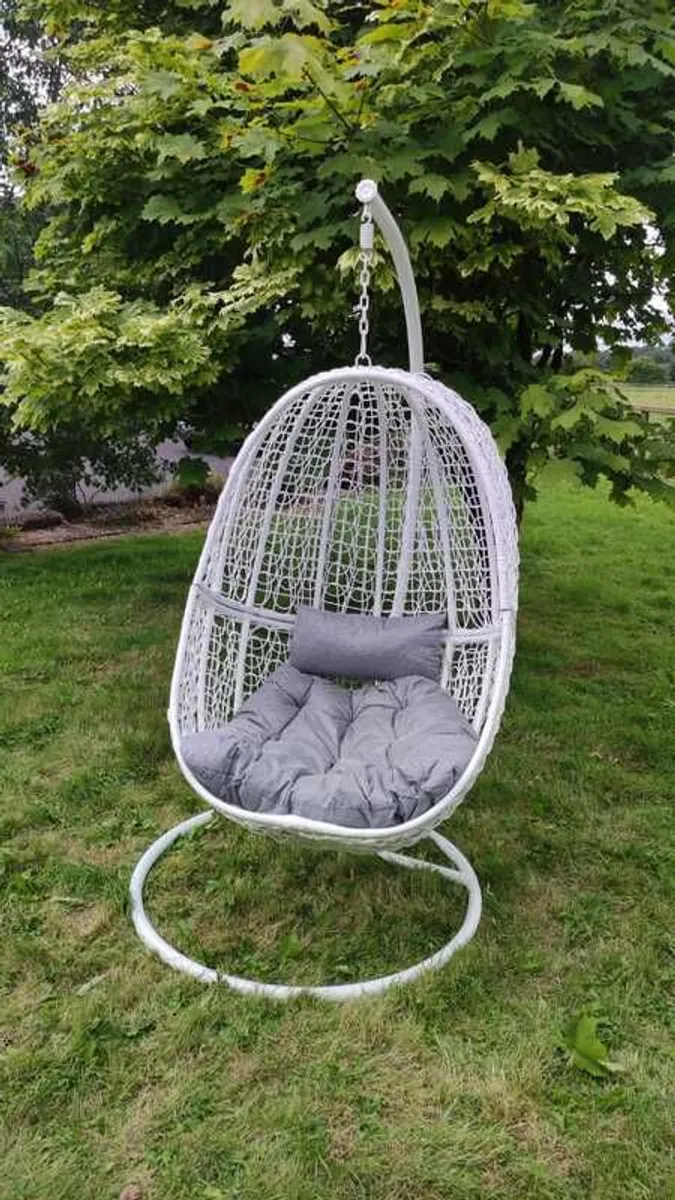 Hanging Egg Chair Rattan Style Cushion & Metal Frame - Image 3