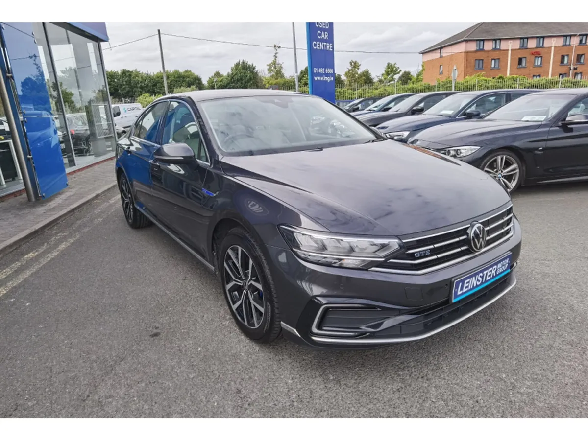 Volkswagen Passat 1.4 GTE DSG PETROL PLUG-IN HYBRI - Image 4