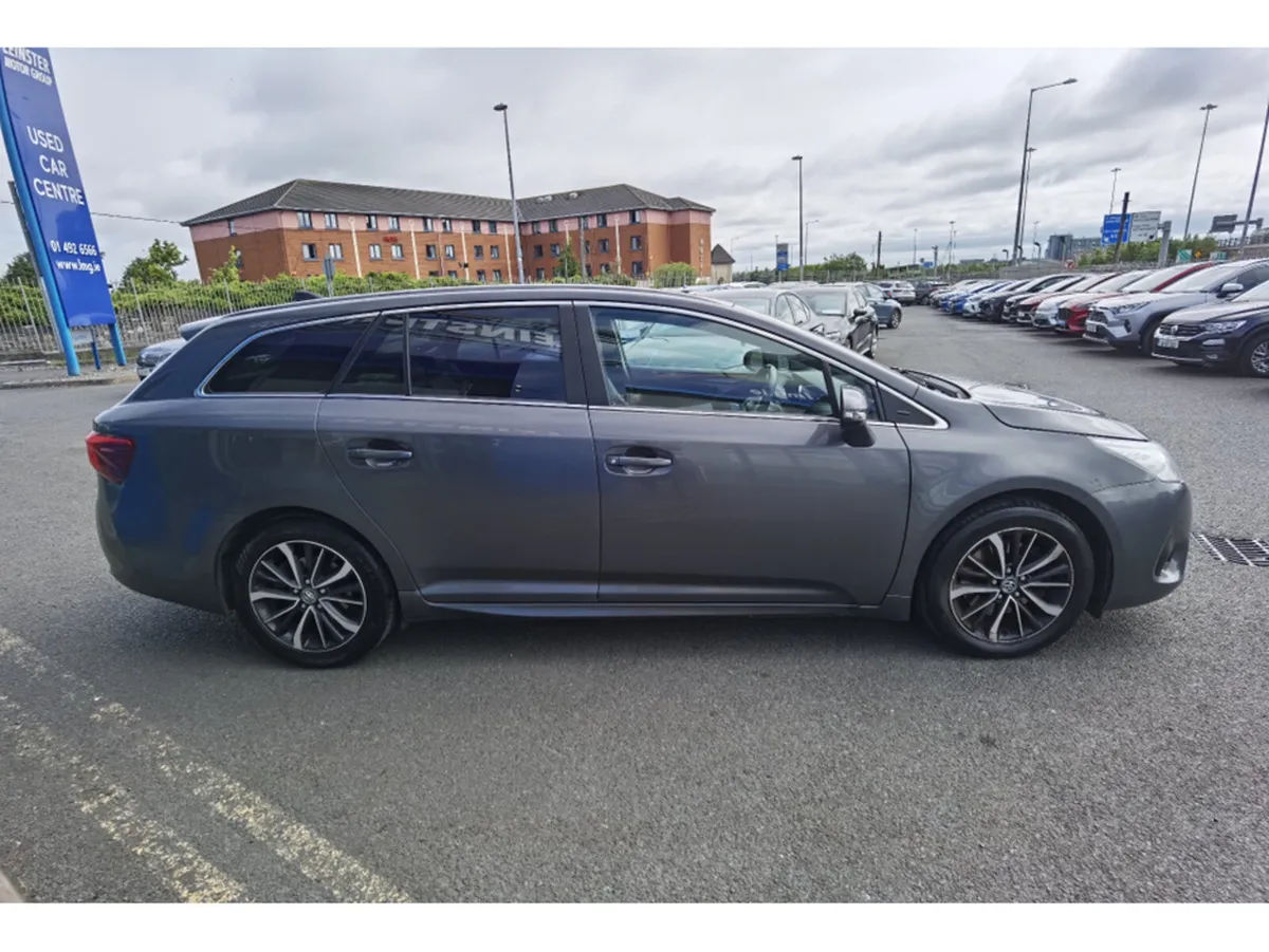Toyota Avensis 2.0D SOL ESTATE - FINANCE AVAILABLE - Image 4