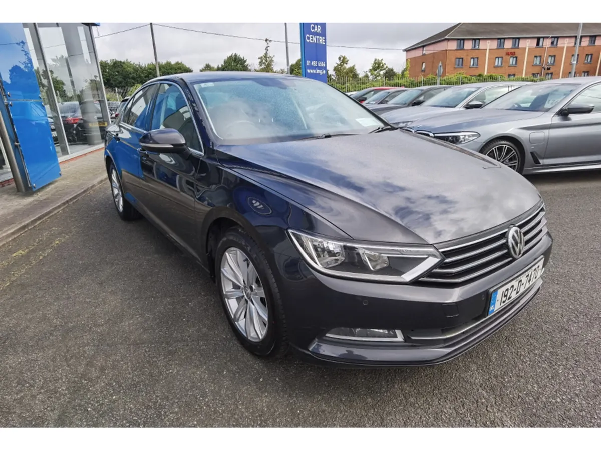 Volkswagen Passat 2.0TDI COMFORTLINE 150BHP - FINA - Image 3