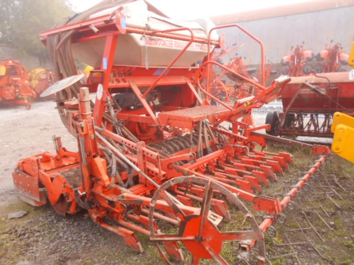 KUHN HR3003 P/HARROW & RAUCH PNEUMATIC AIR DRI - Image 3