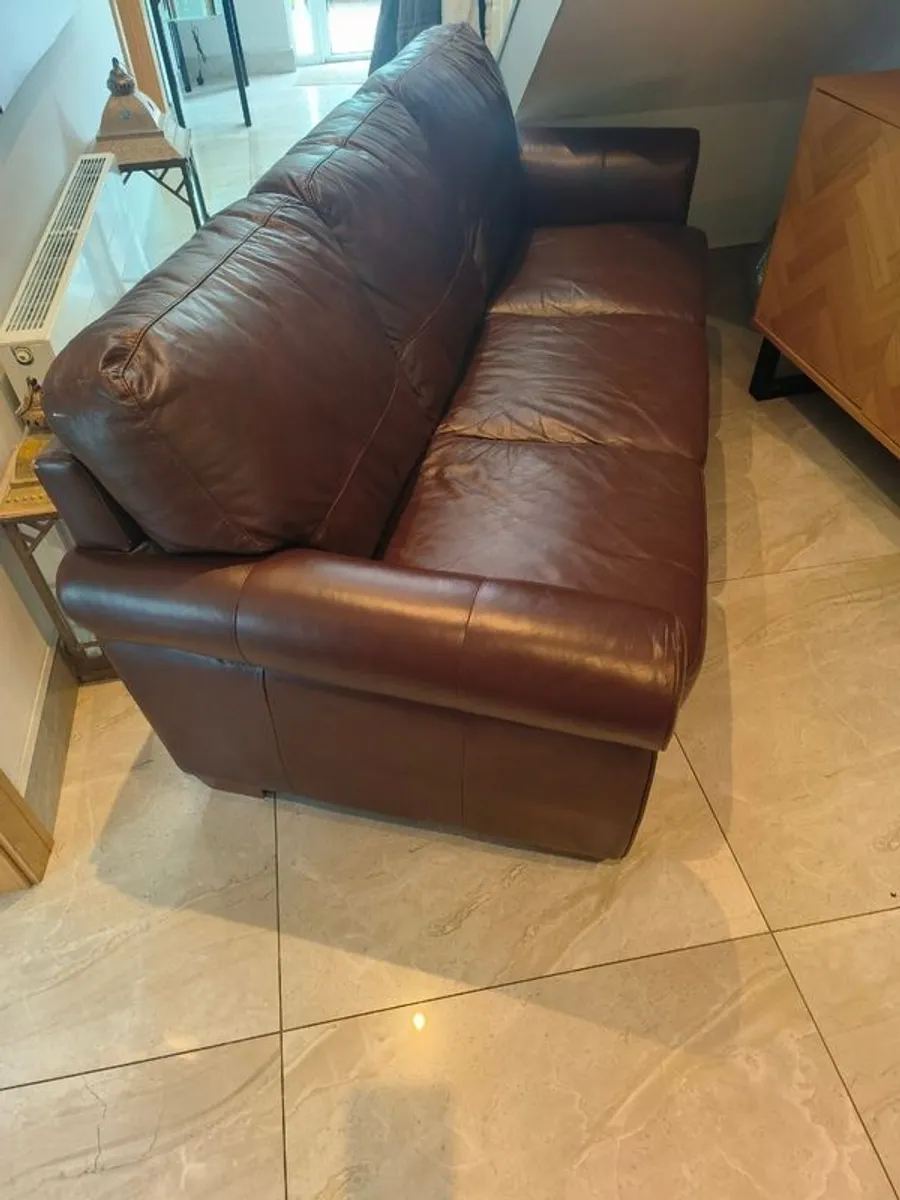 3 seater leather sofa - Image 1