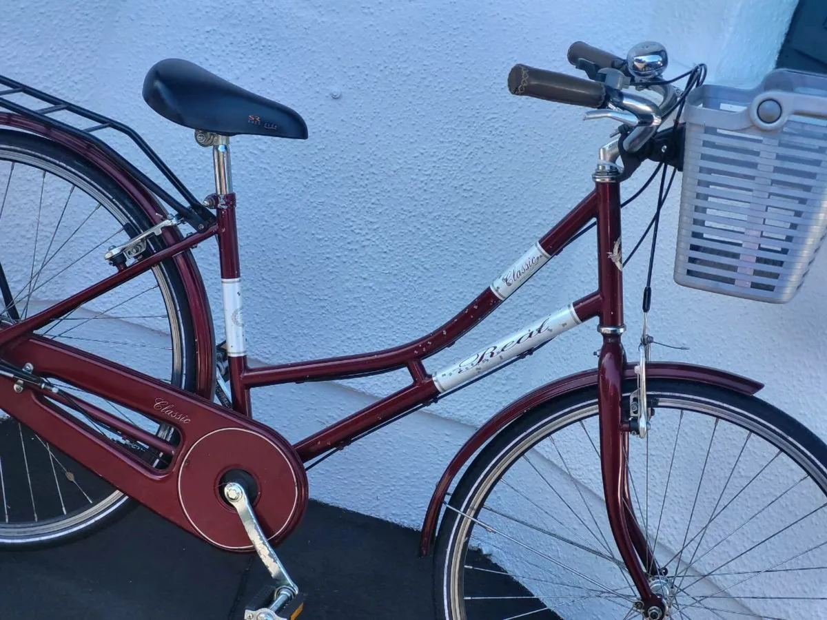 LADIES BIKE N BASKET .READY TO USE - Image 2
