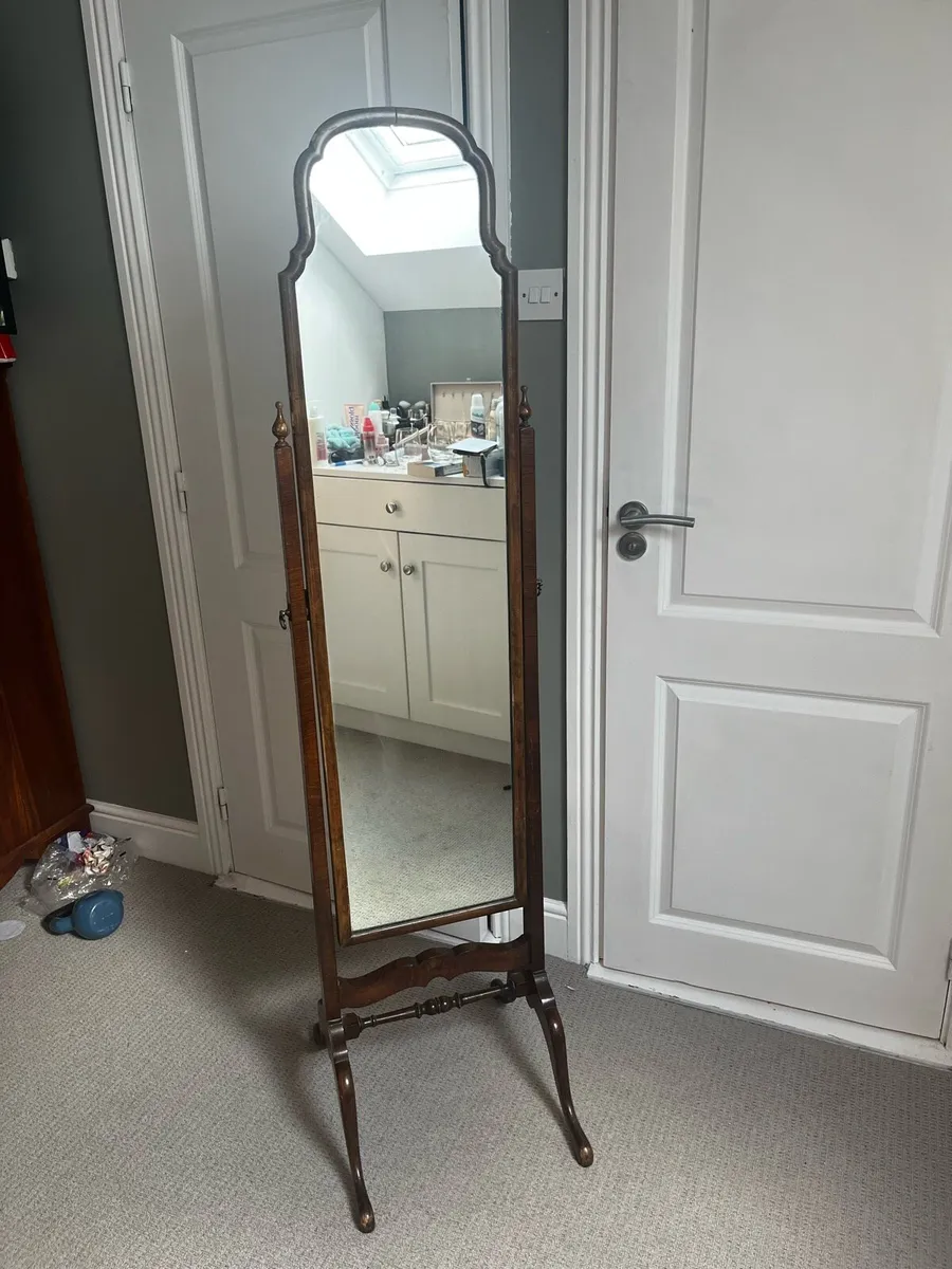Oak antique mirror - Image 1