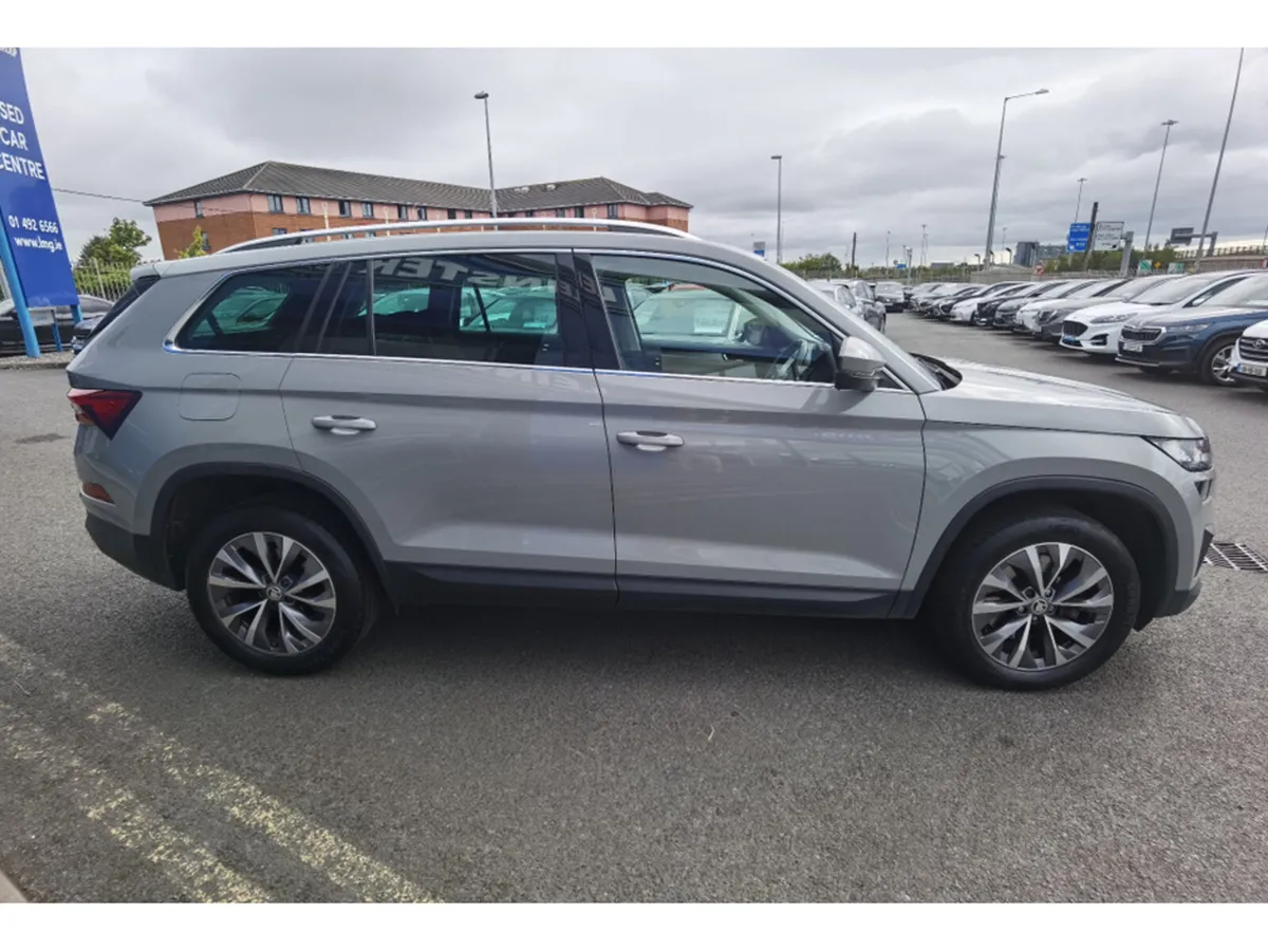 SKODA KODIAQ 2.0TDI AMBITION DSG AUTO **7 SEATER** - Image 4