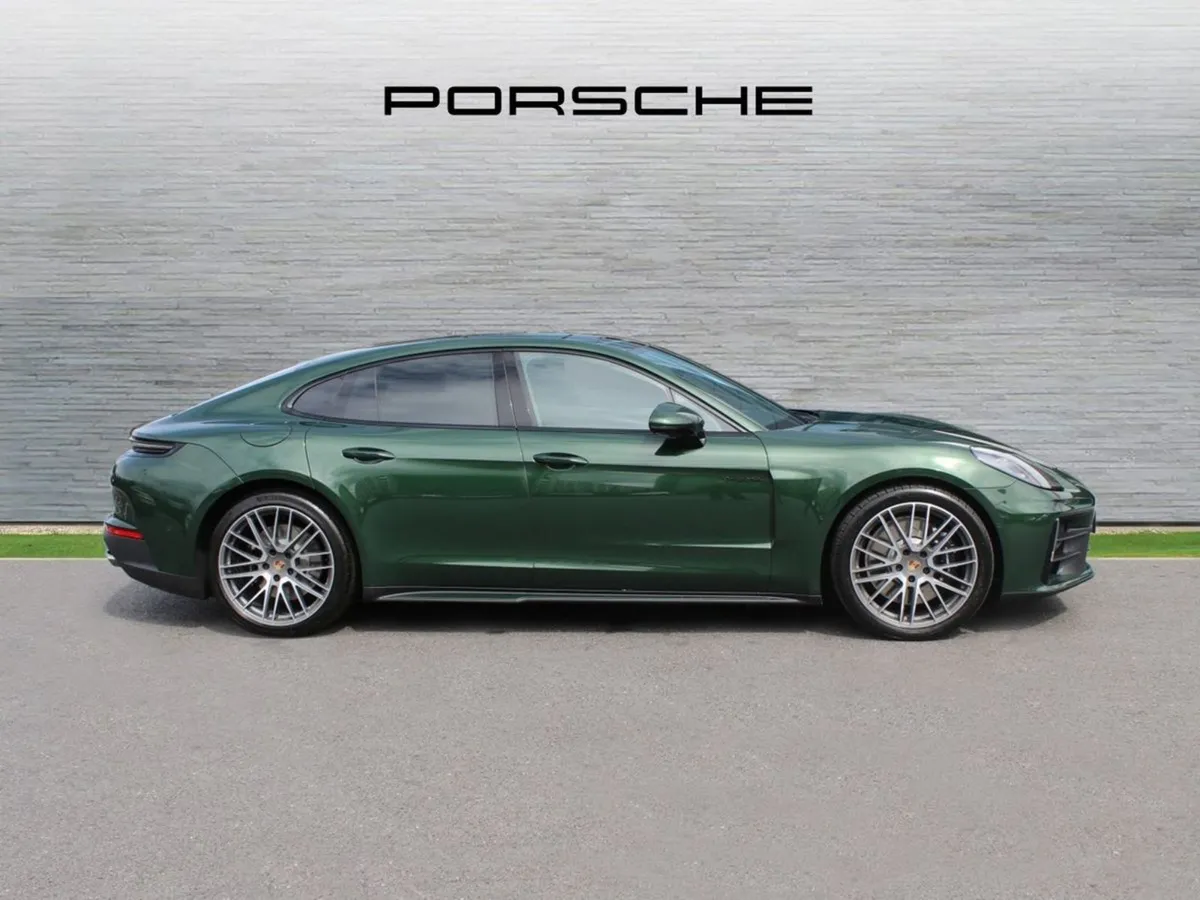 Porsche Panamera 4 E-hybrid - Image 4