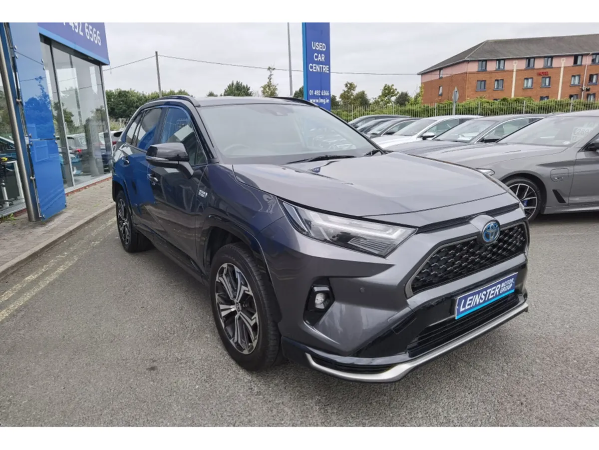 TOYOTA RAV4 2.5 DYNAMIC AWD PETROL PLUG-IN HYBRID - Image 3