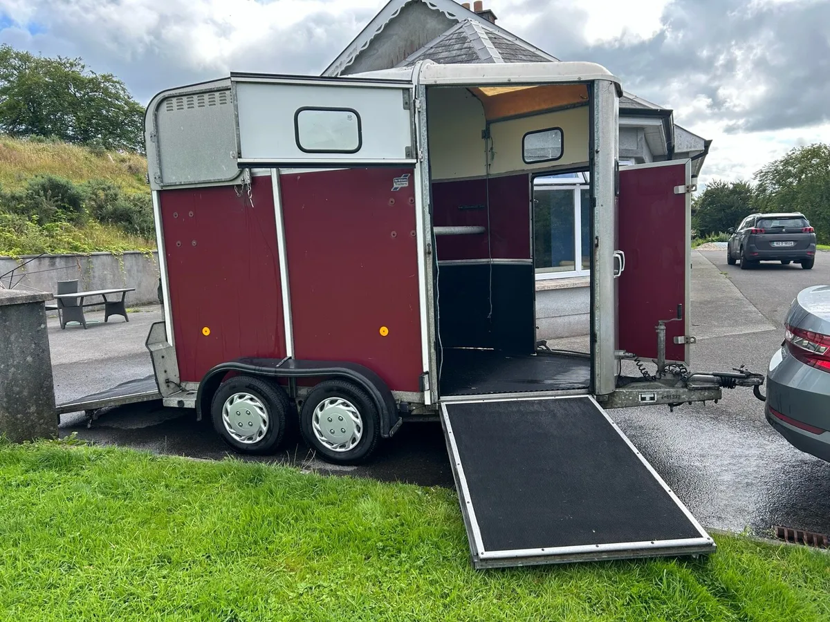 Ifor Williams HB505 Horse Box trailer - Image 4