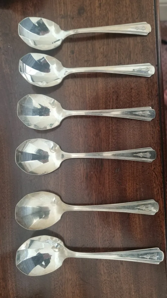 Set of Sliver Spoons - Image 1