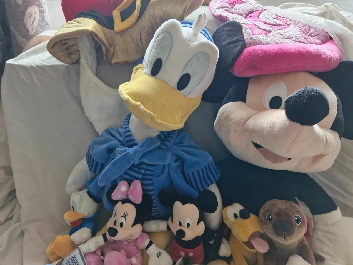 Toys - Image 2