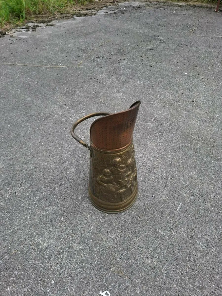 Copper and brass coal bucket postage possible - Image 1