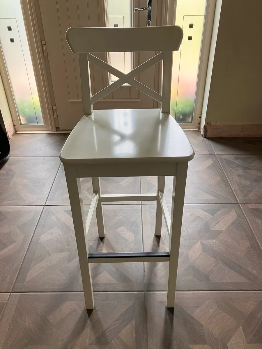 Cream Kitchen Stool x1 - Image 1