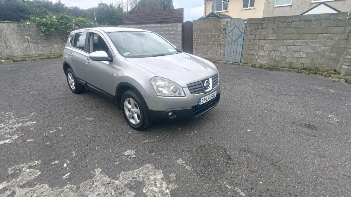car - Image 1