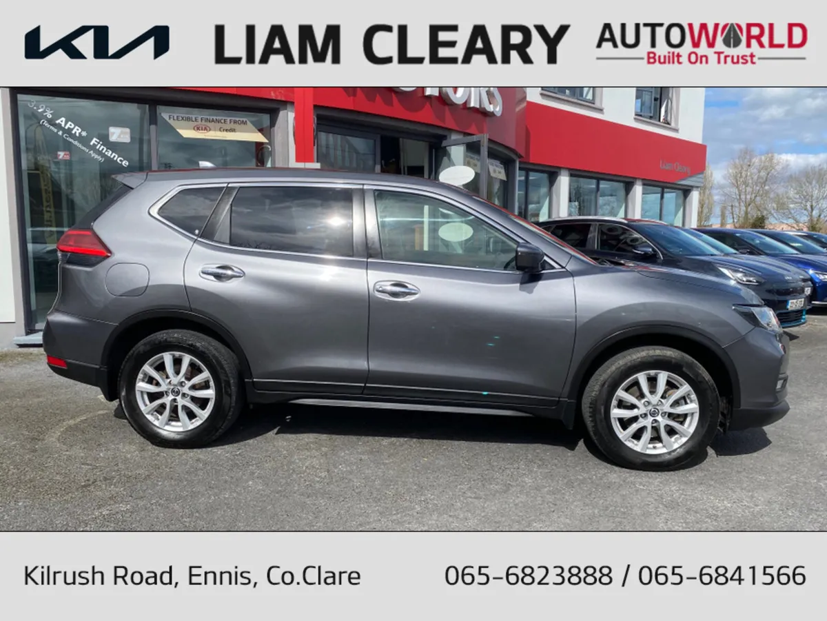 Nissan X-Trail 1.7 DSL SV 7 SEAT MY19 4DR - Image 2