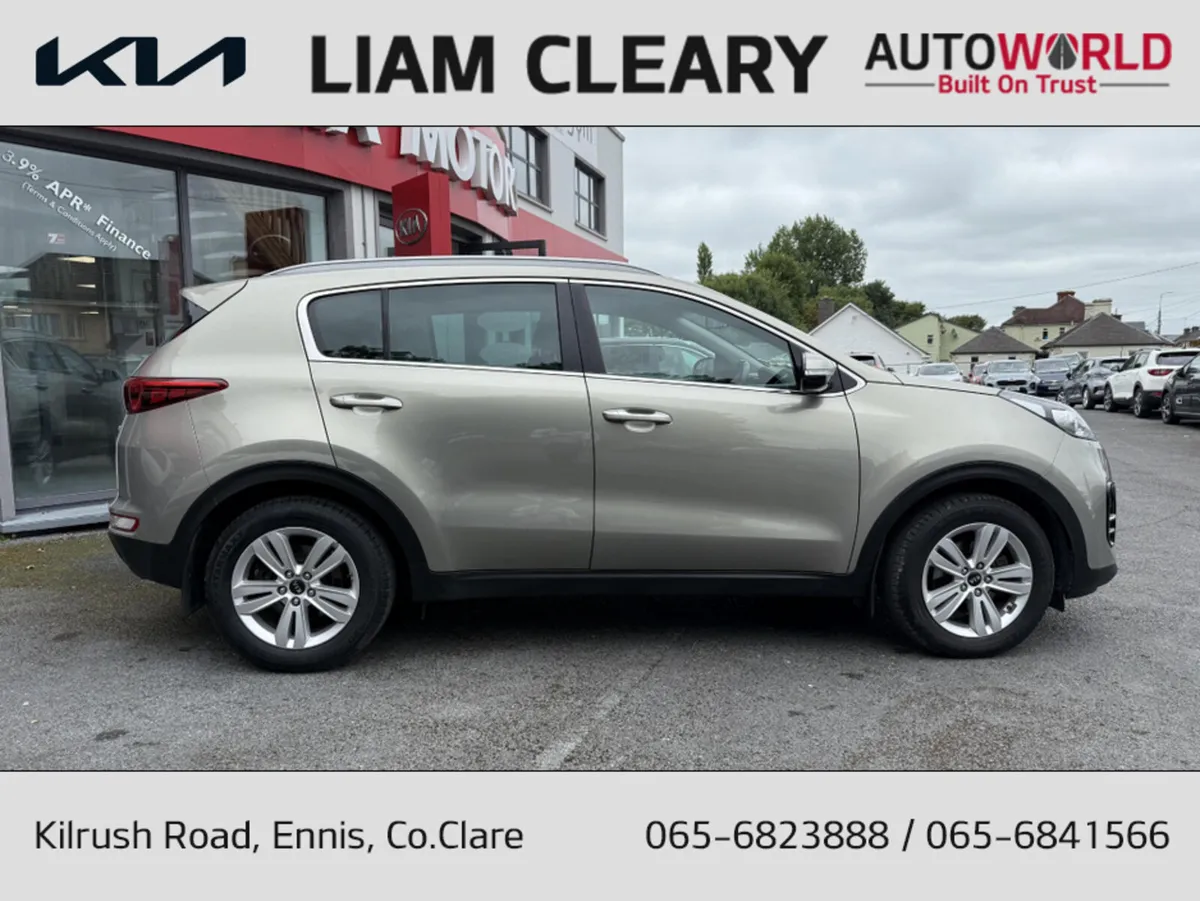 Kia Sportage 1.7 PLATINUM 5DR - Image 2