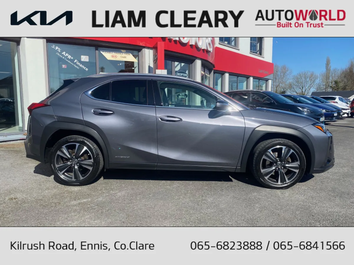 Lexus UX LUXURY FWD CAR PLAY ST 4DR AUTO - Image 2
