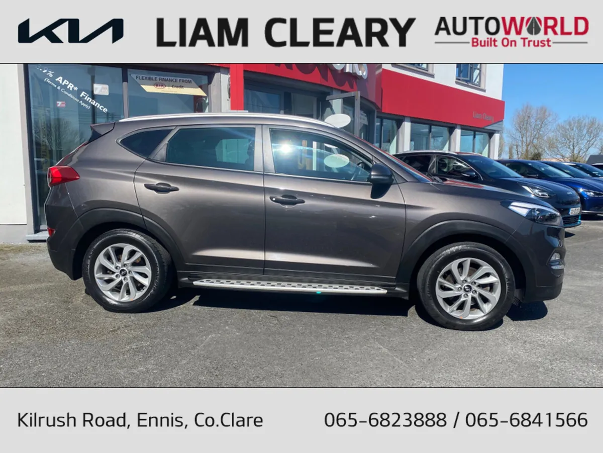 Hyundai Tucson EXECUTIVE 1.7 5DR - Image 2