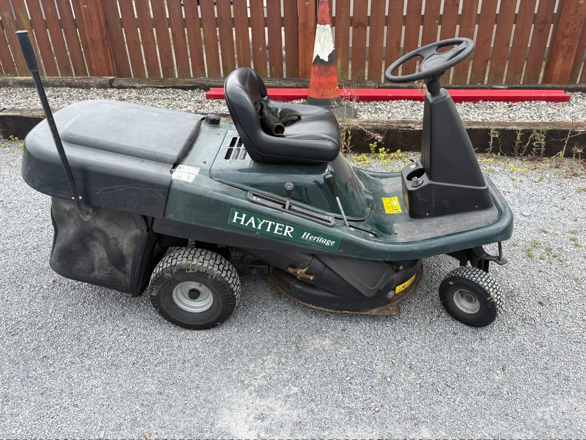 Ride on Mower - Hayter Heritage M10/30 - Image 4