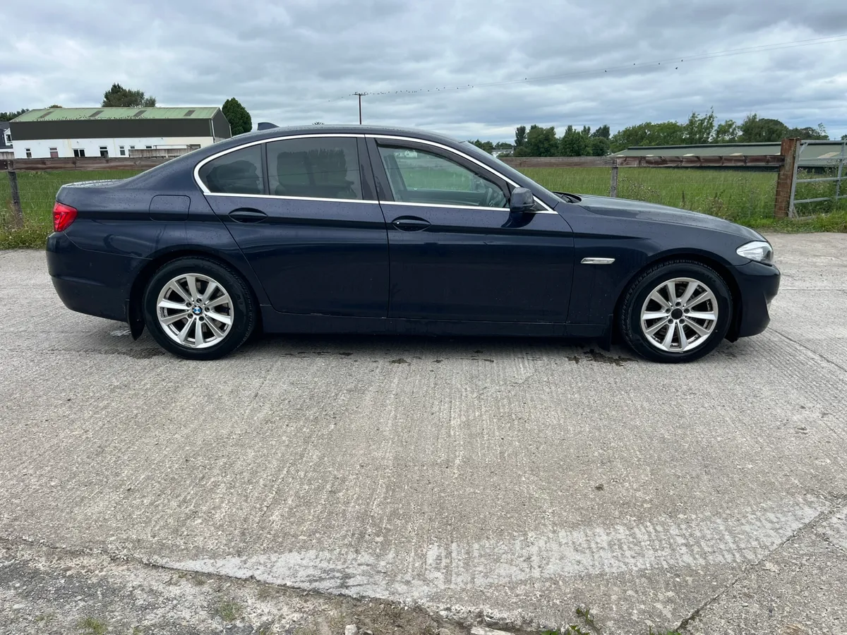 2012, BMW 520d - Image 2
